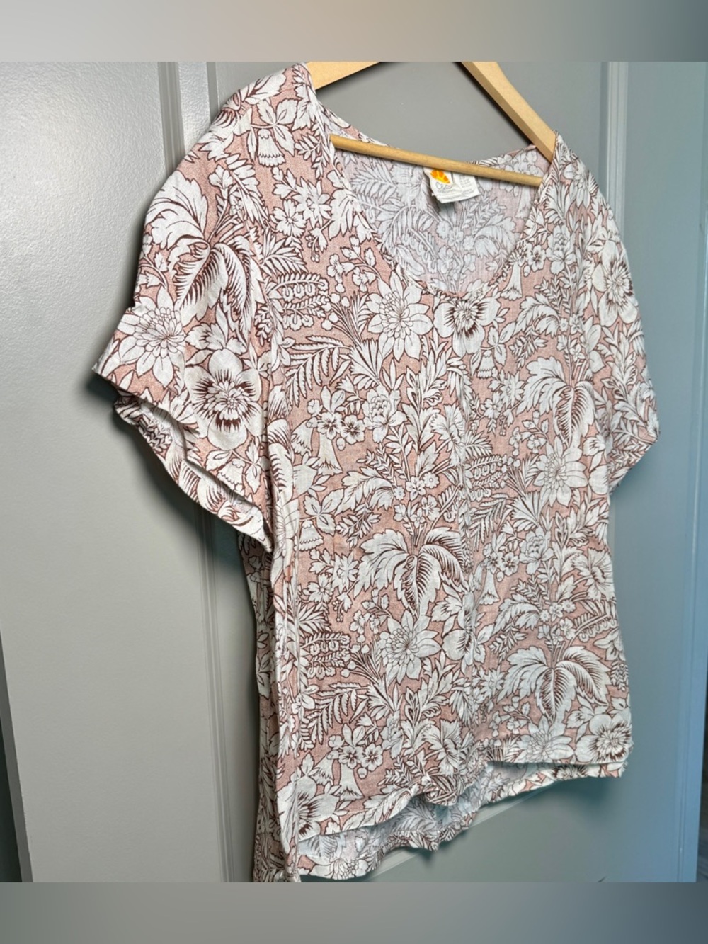 C&C California Tropical Botanical Linen Top Resortwear Summer — Blush/Brown 2X - Picture 3 of 4